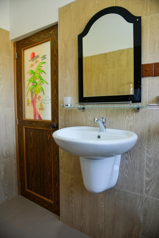 Hotel Ancient Village Полонарува Екстериор снимка